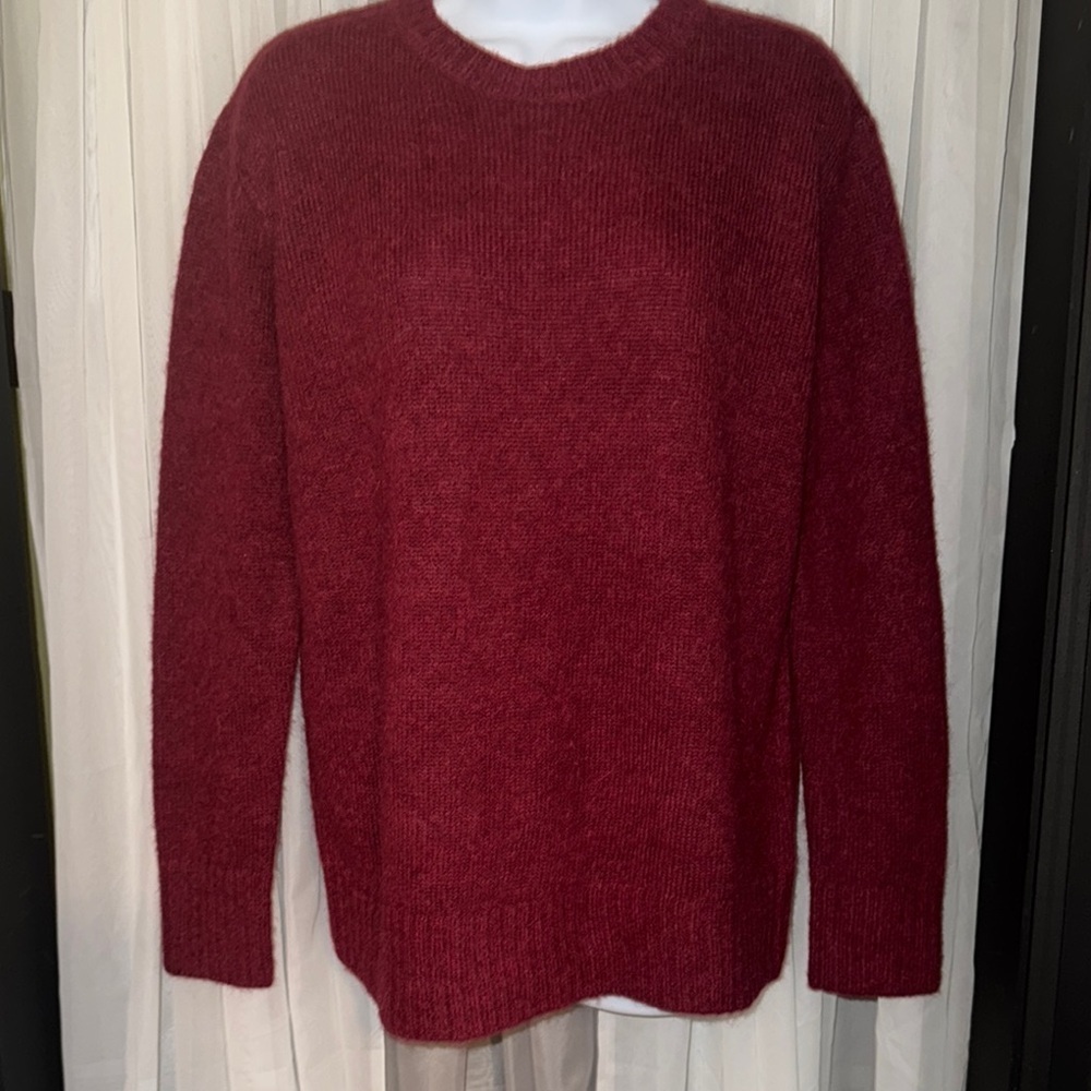 Alpaca and Wool blend Classic Red Crewneck Sweater with Ribbed Details